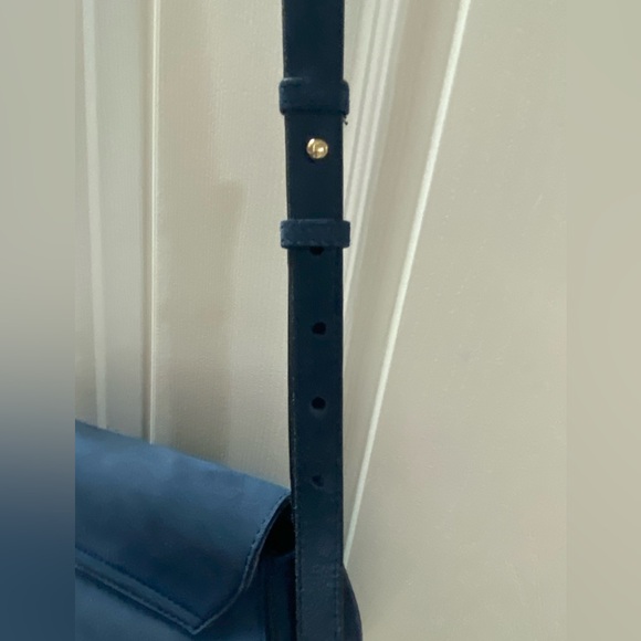 NEW 🩵 LEATHER FRINGE CROSSBODY PURSE; INZI;Beautiful Blue🩵 - Picture 6 of 7